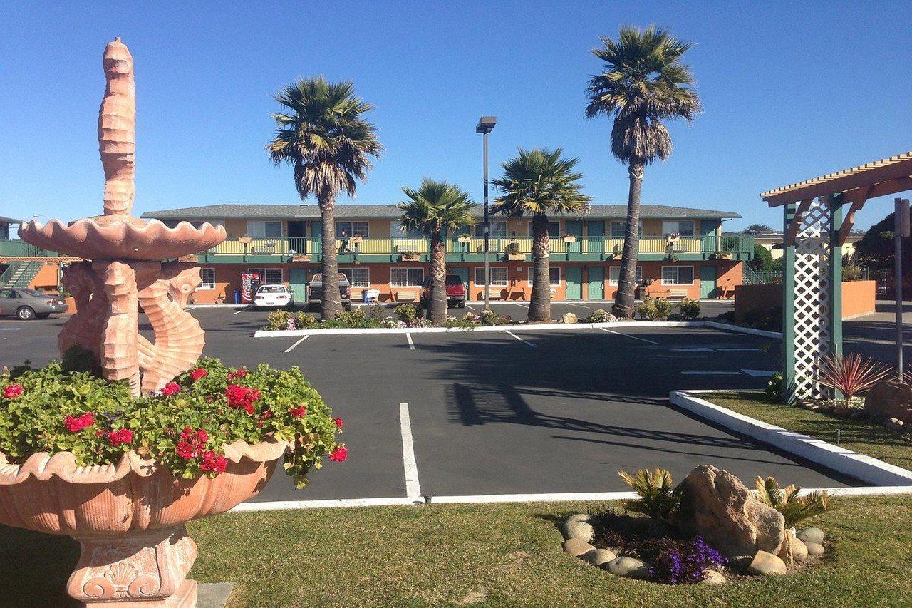 Sand Castle Inn Seaside Exterior photo