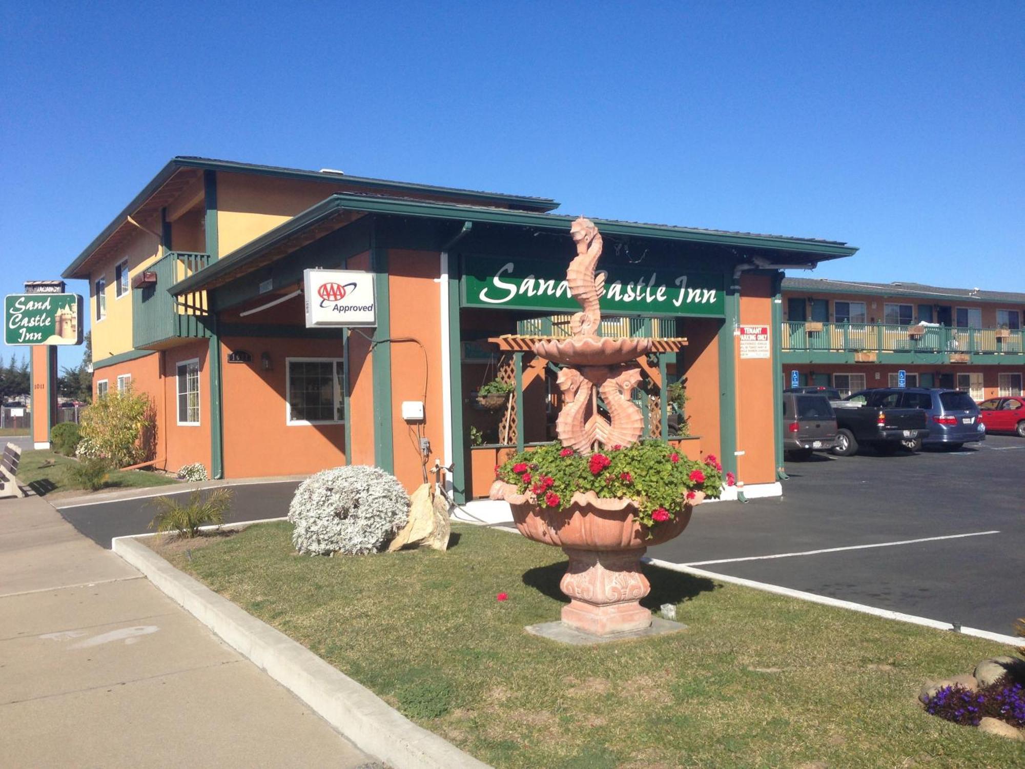 Sand Castle Inn Seaside Exterior photo